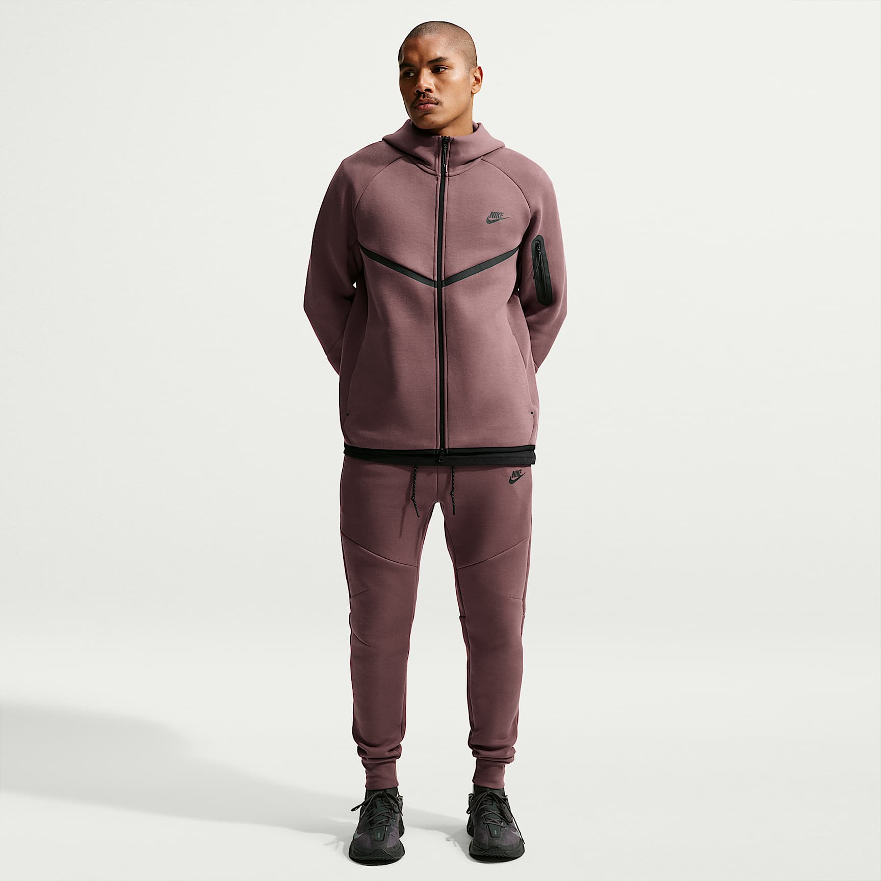 Nike Tech Men's Fleece Joggers. Nike.com